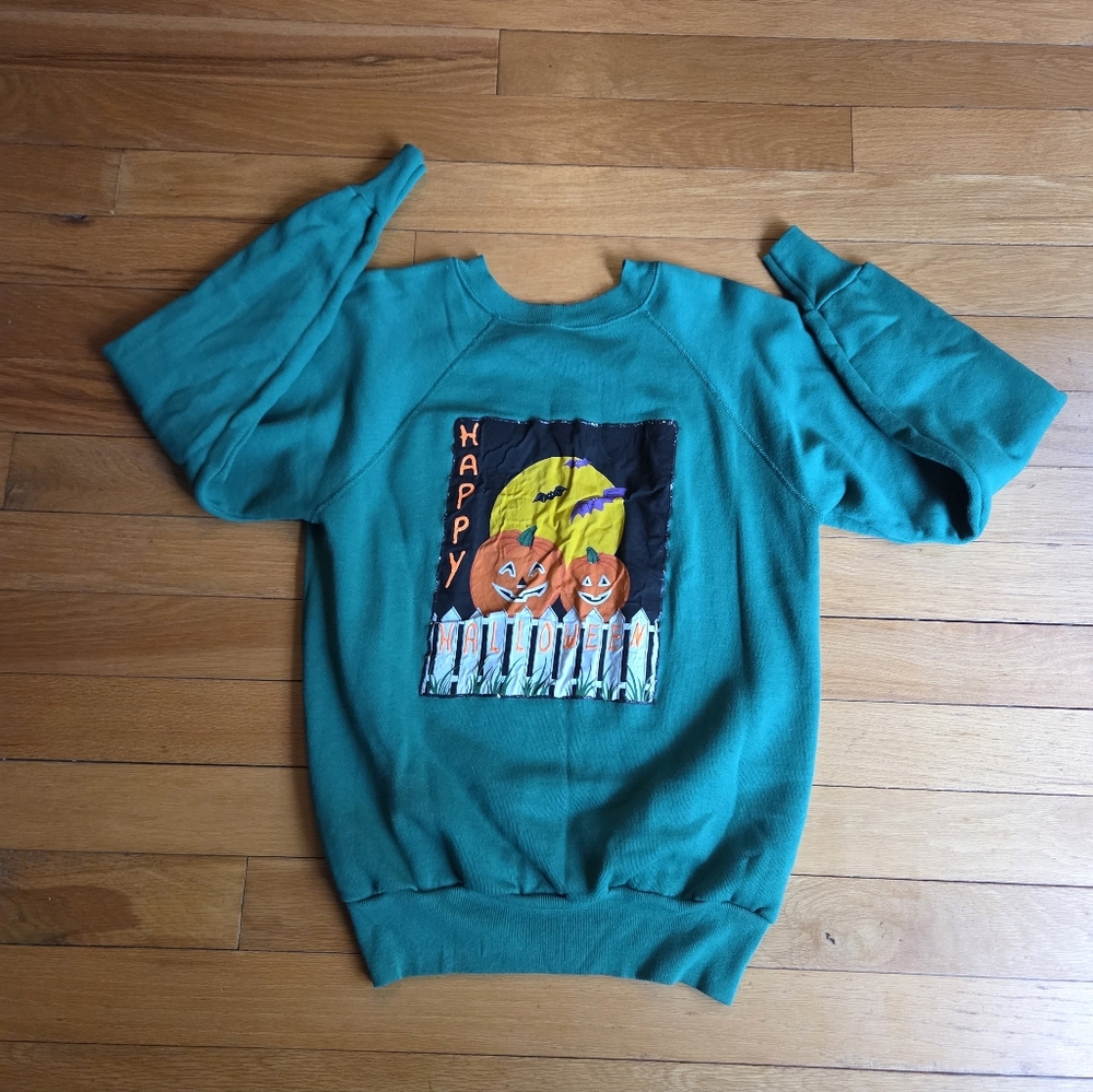 Vintage Handmade  Halloween Sweatshirt with Pumpkin Graphic. Green! Made In‎ USA
